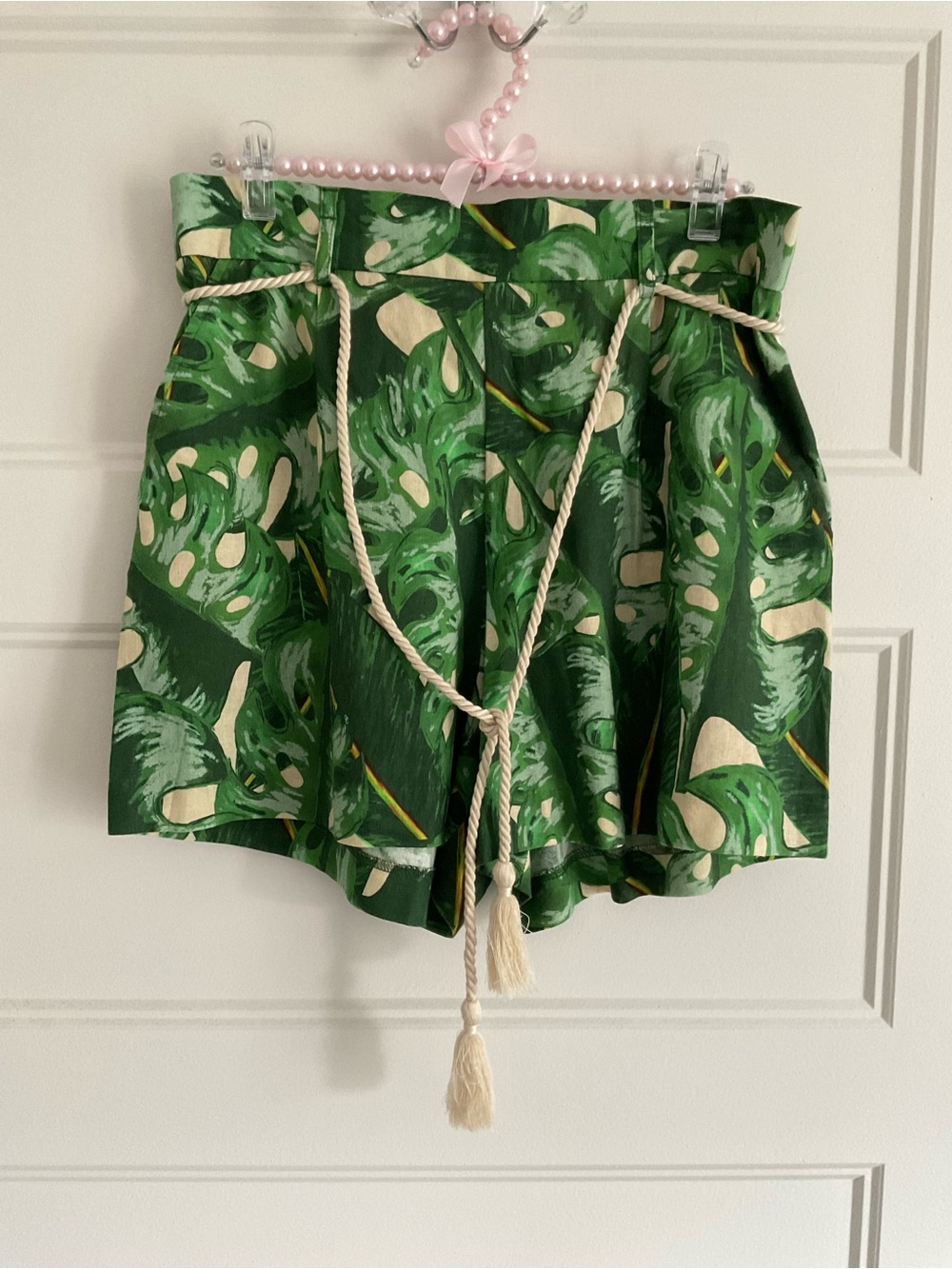 Joie Green Tropical linen elastic Waist Shorts with Rope Tie